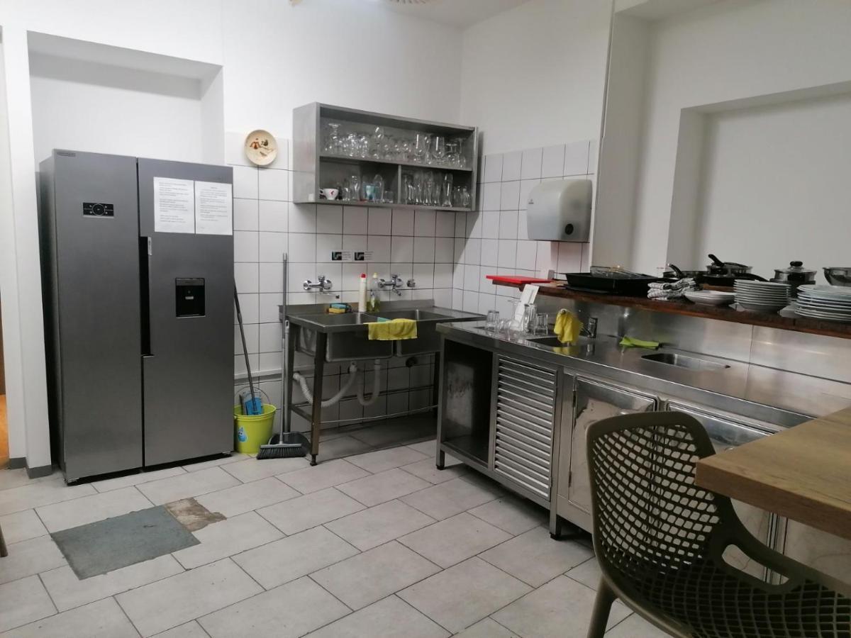 Hostel Vojnik Экстерьер фото